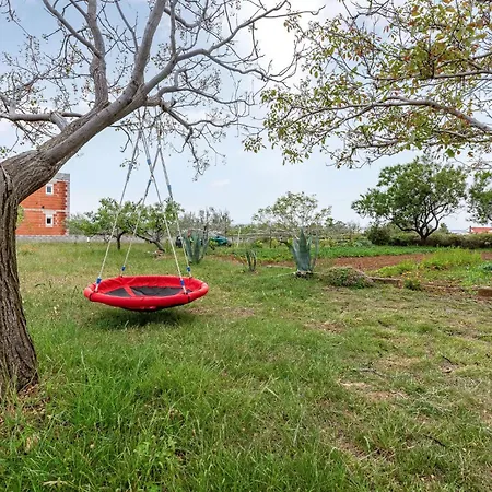 1 Bedroom Lovely In *